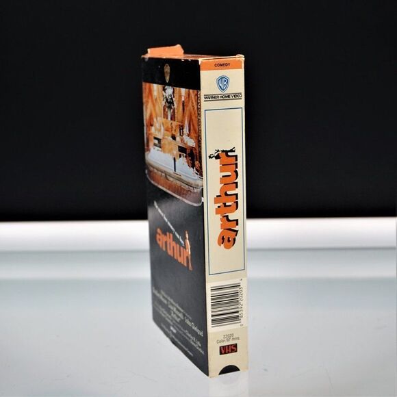 Arthur Vintage Movie VHS - Picture 3 of 5